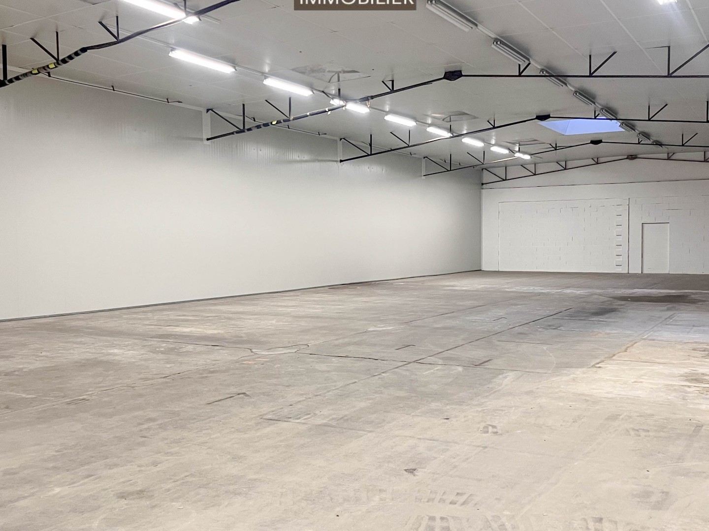 Locaux à vendre - 1 pièce - 650m2 - Bressuire (79300)