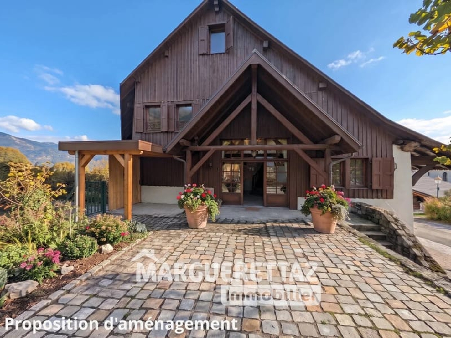 Maison à vendre - 6 pièces - 224m2 - Ville-En-Sallaz (74250)