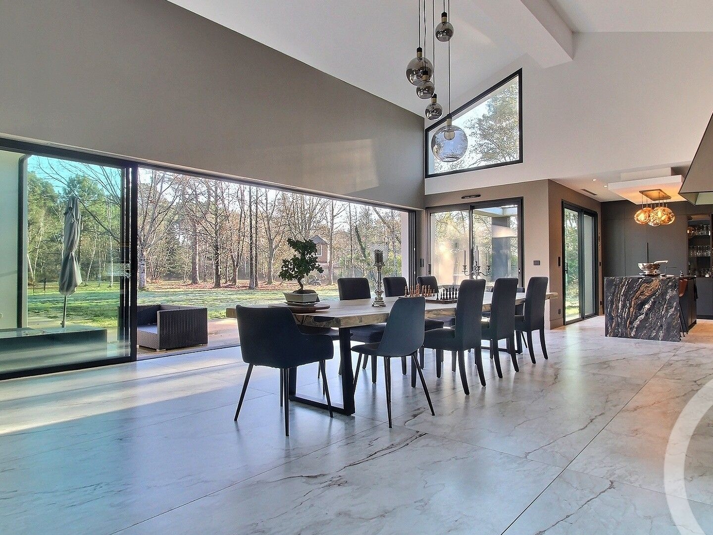 Maison 7 pièces 289 m²