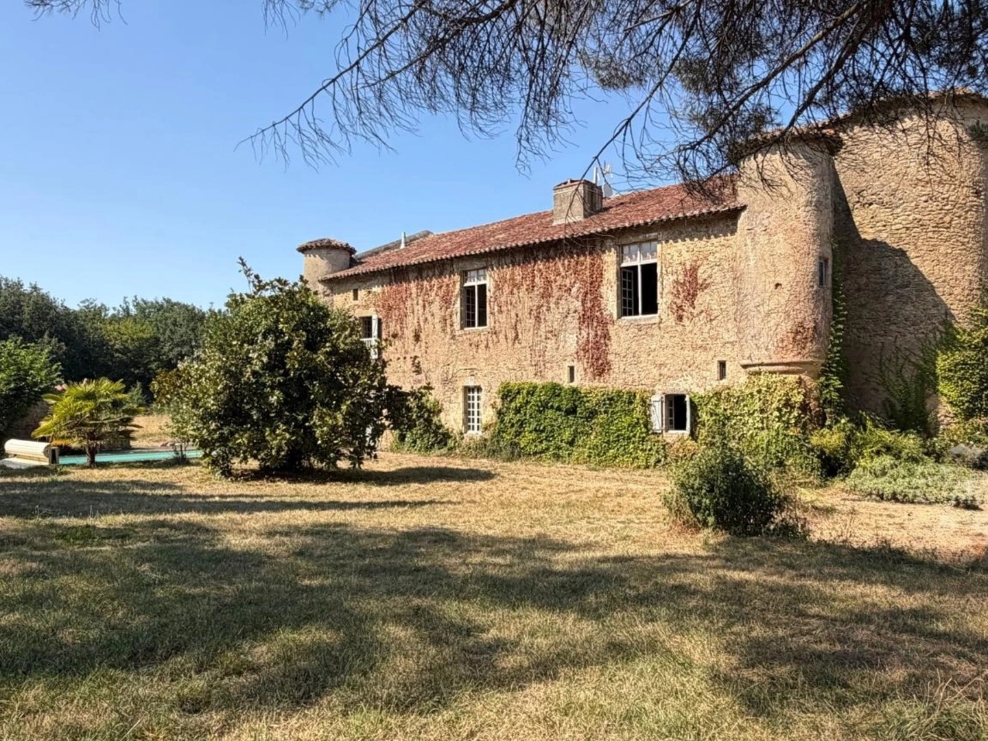 Propriété 12 pièces 500 m²