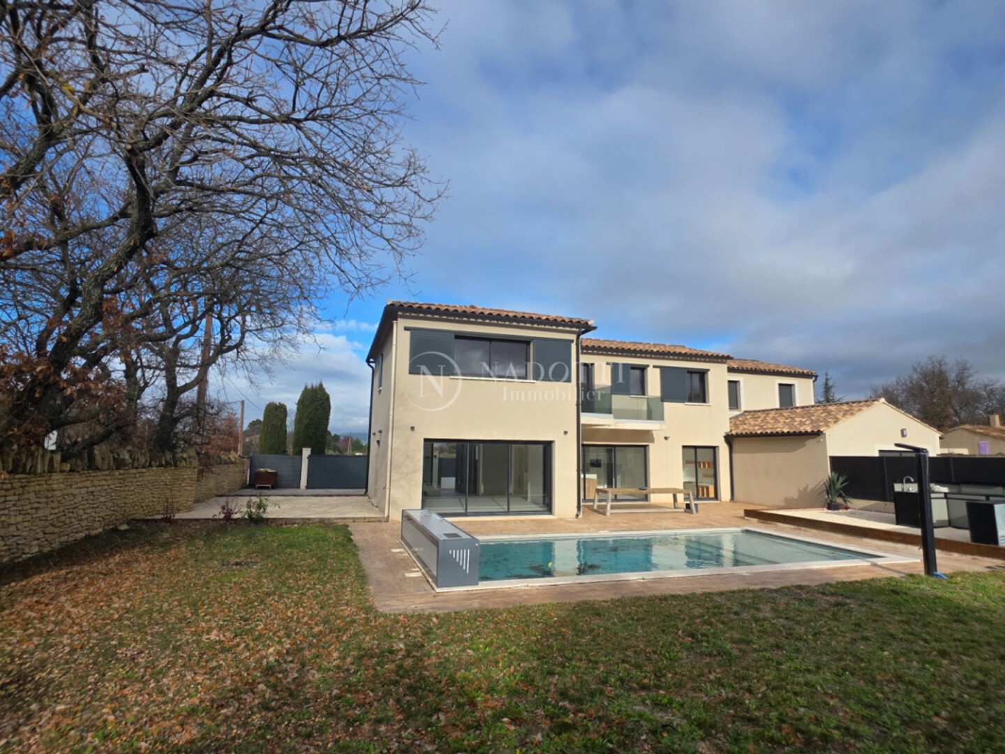 Oppède, Belle villa contemporaine