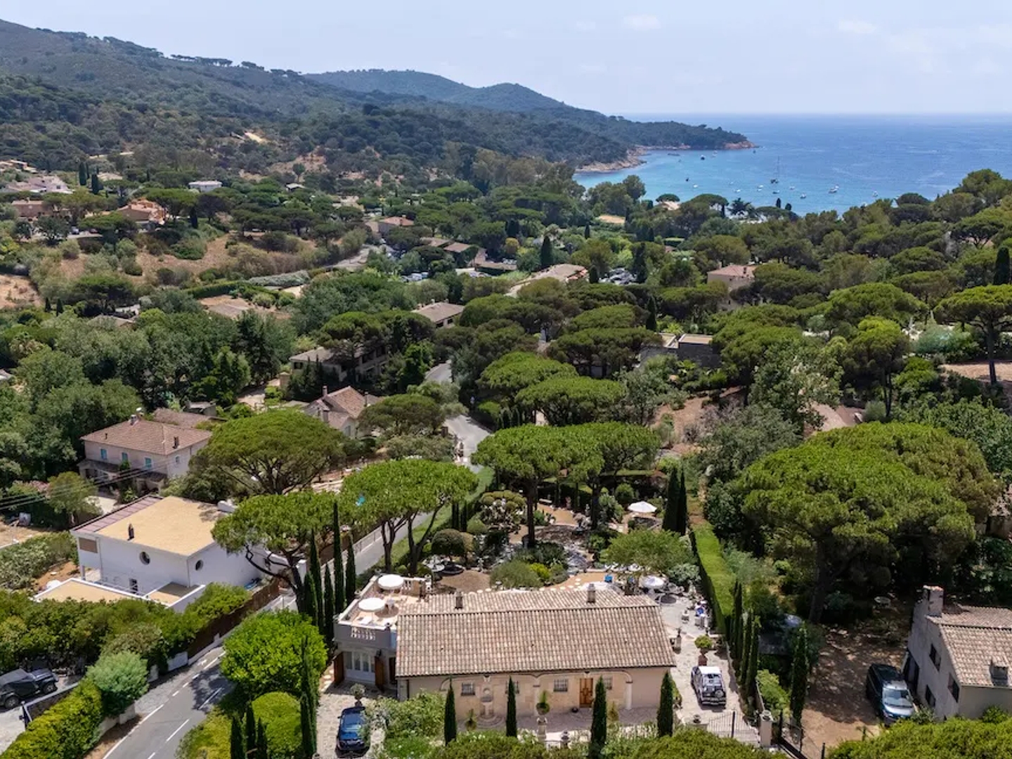 Villa au coeur de Gigaro et ses plages