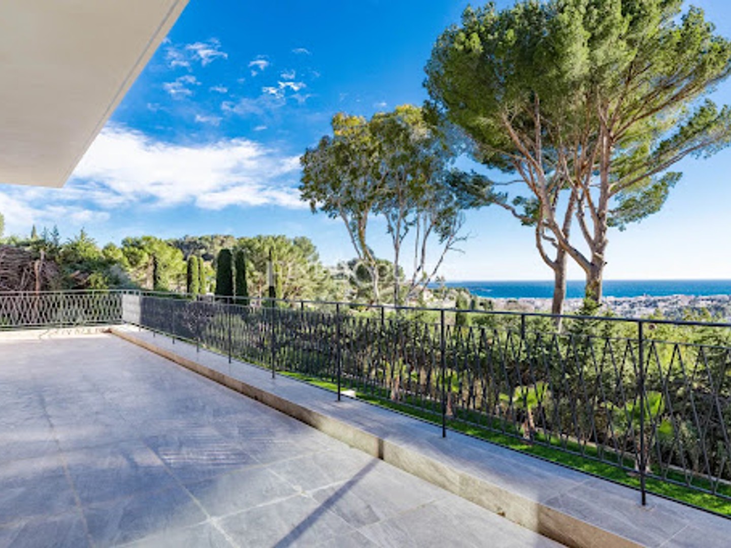 Maison à vendre - 9 pièces - 370m2 - Mougins (06250)