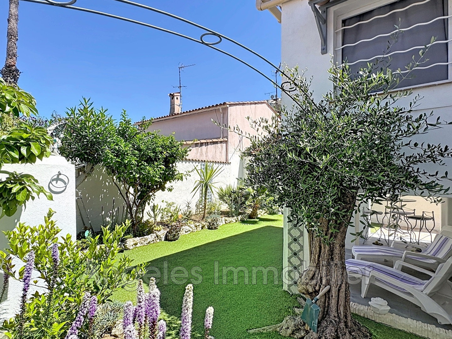 Maison à vendre - 5 pièces - 118m2 - Vallauris (06220)