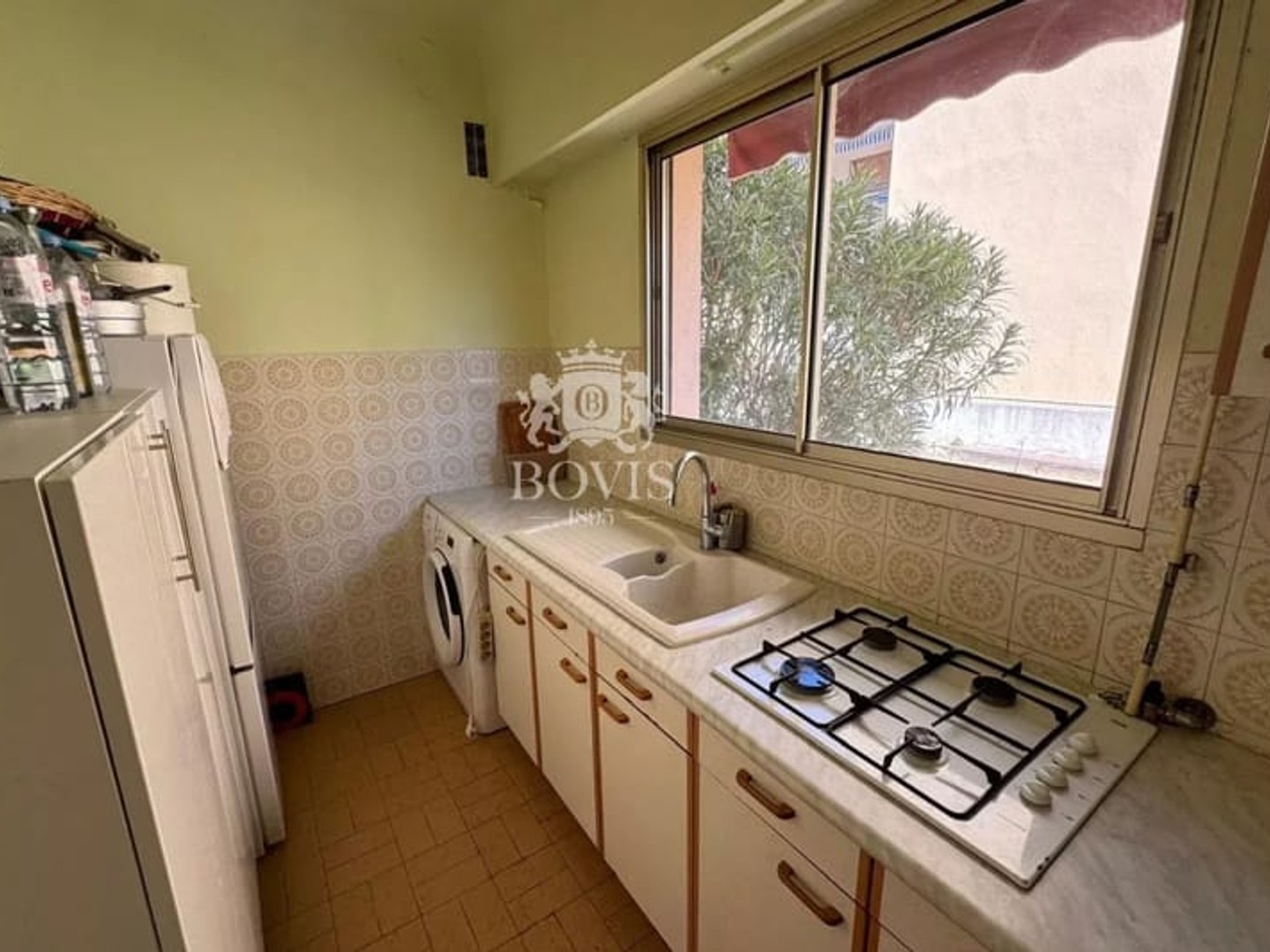 Appartement à vendre - 2 pièces - 152m2 - Beaulieu-Sur-Mer (06310)