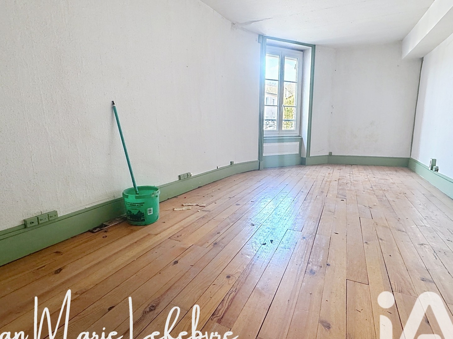 Immeuble à vendre - 130m2 - Loire-Sur-Rhône (69700)