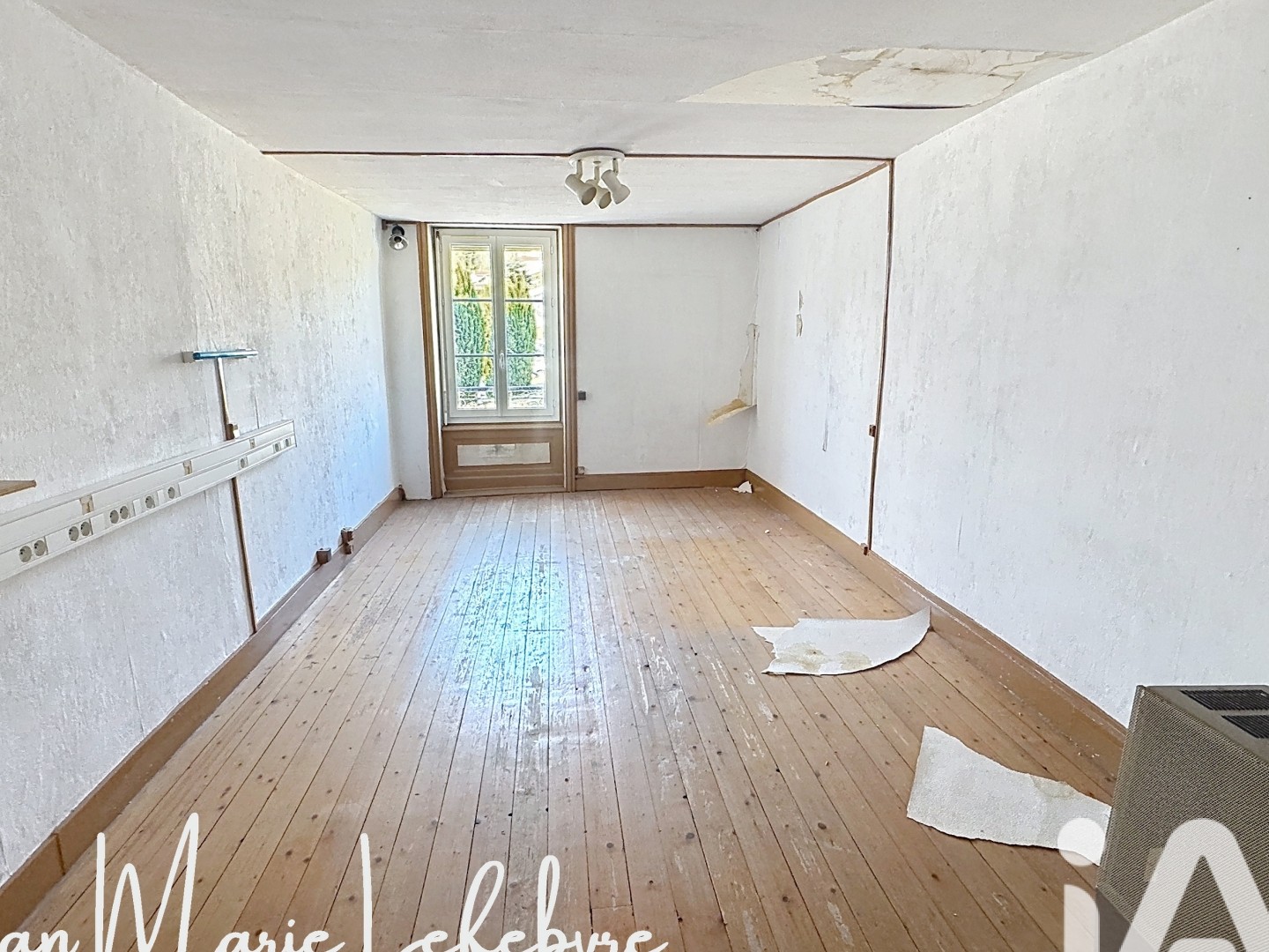 Immeuble à vendre - 130m2 - Loire-Sur-Rhône (69700)