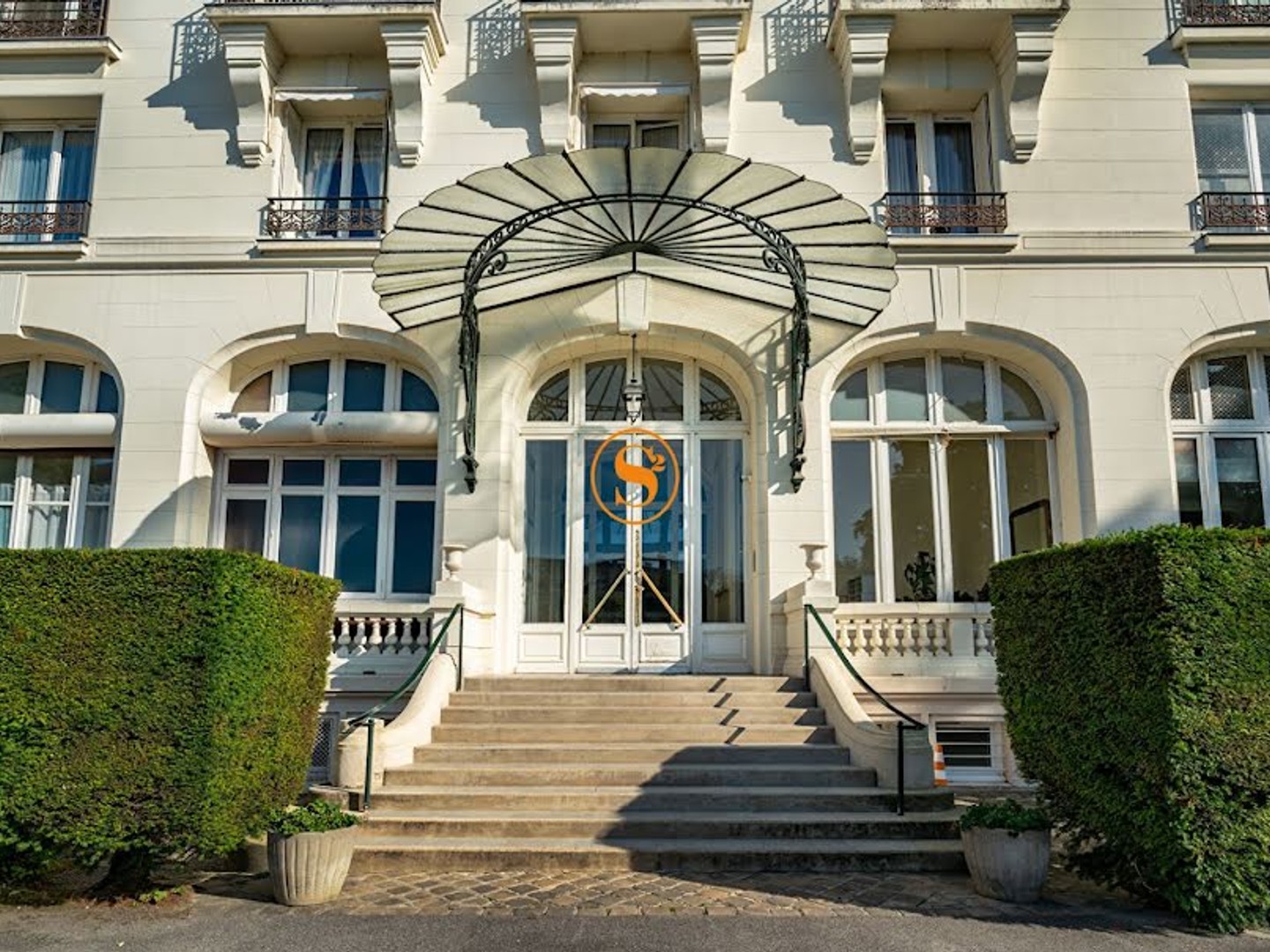 Appartement à vendre - 4 pièces - 114m2 - Chantilly (60500)