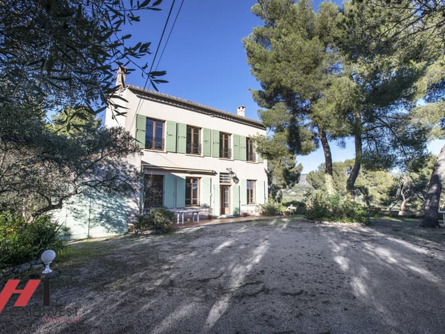 Maison à vendre - 6 pièces - 250m2 - Marseille 11e (13011)