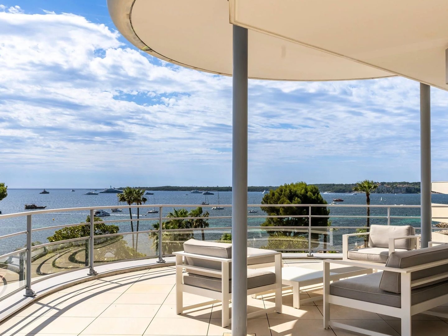 CANNES - Penthouse avec vue mer panoramique