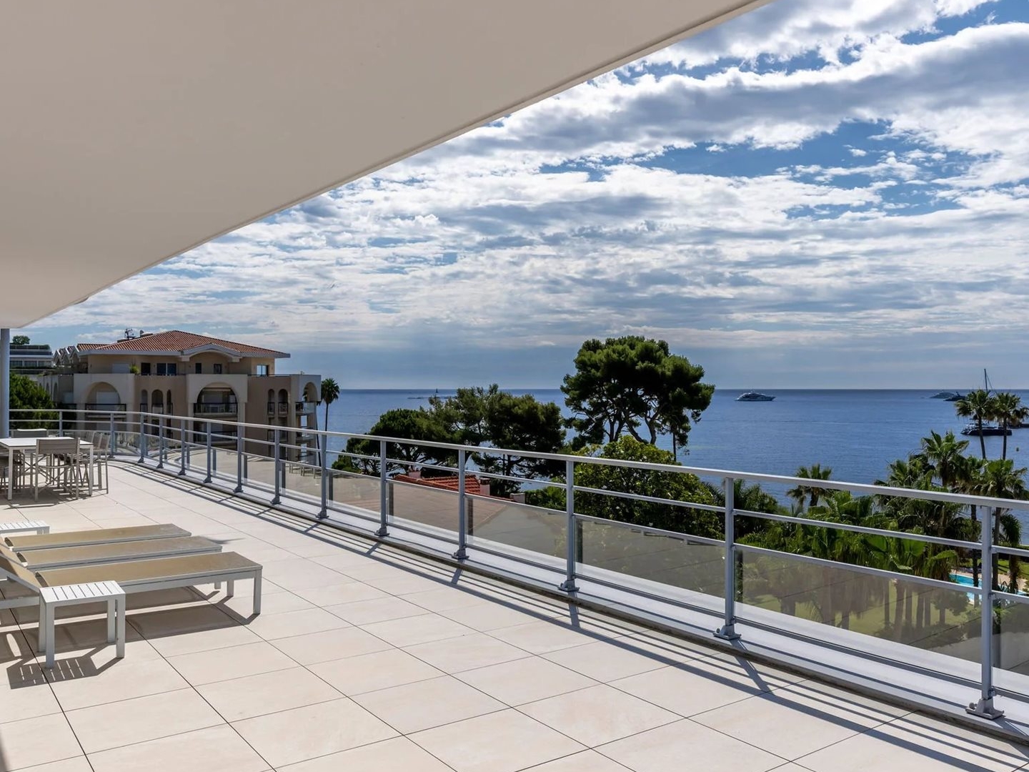 Appartement à vendre - 4 pièces - 144m2 - Cannes (06400)