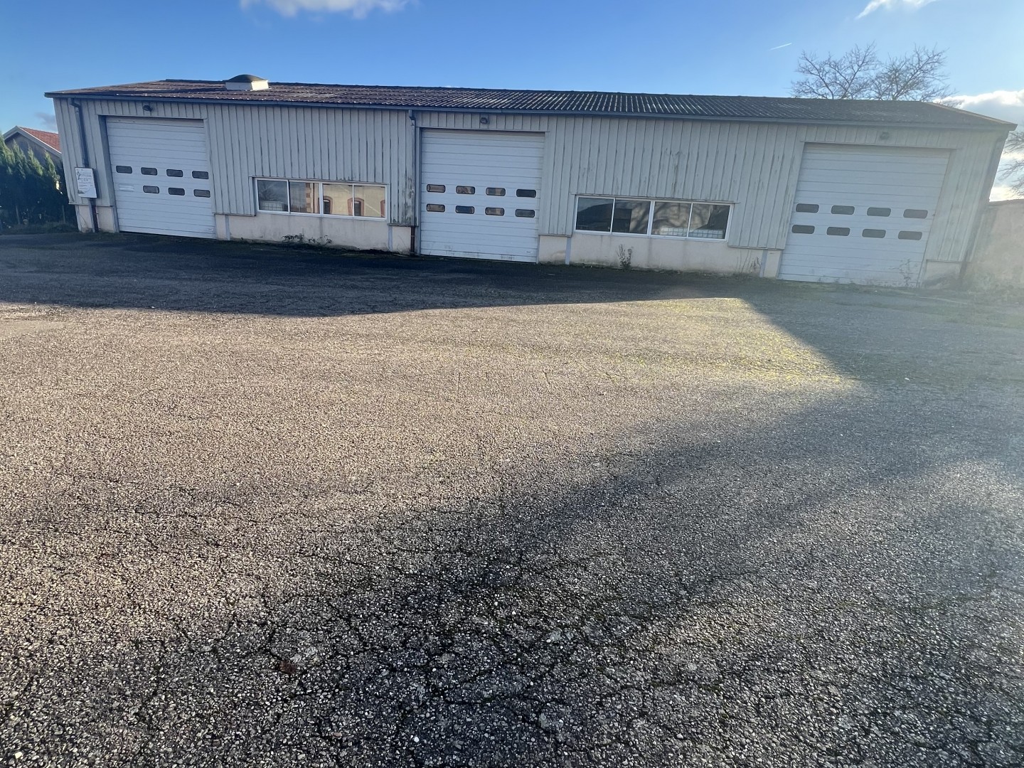 Parking / garage / box à vendre - 1439m2 - Neufchâteau (88300)