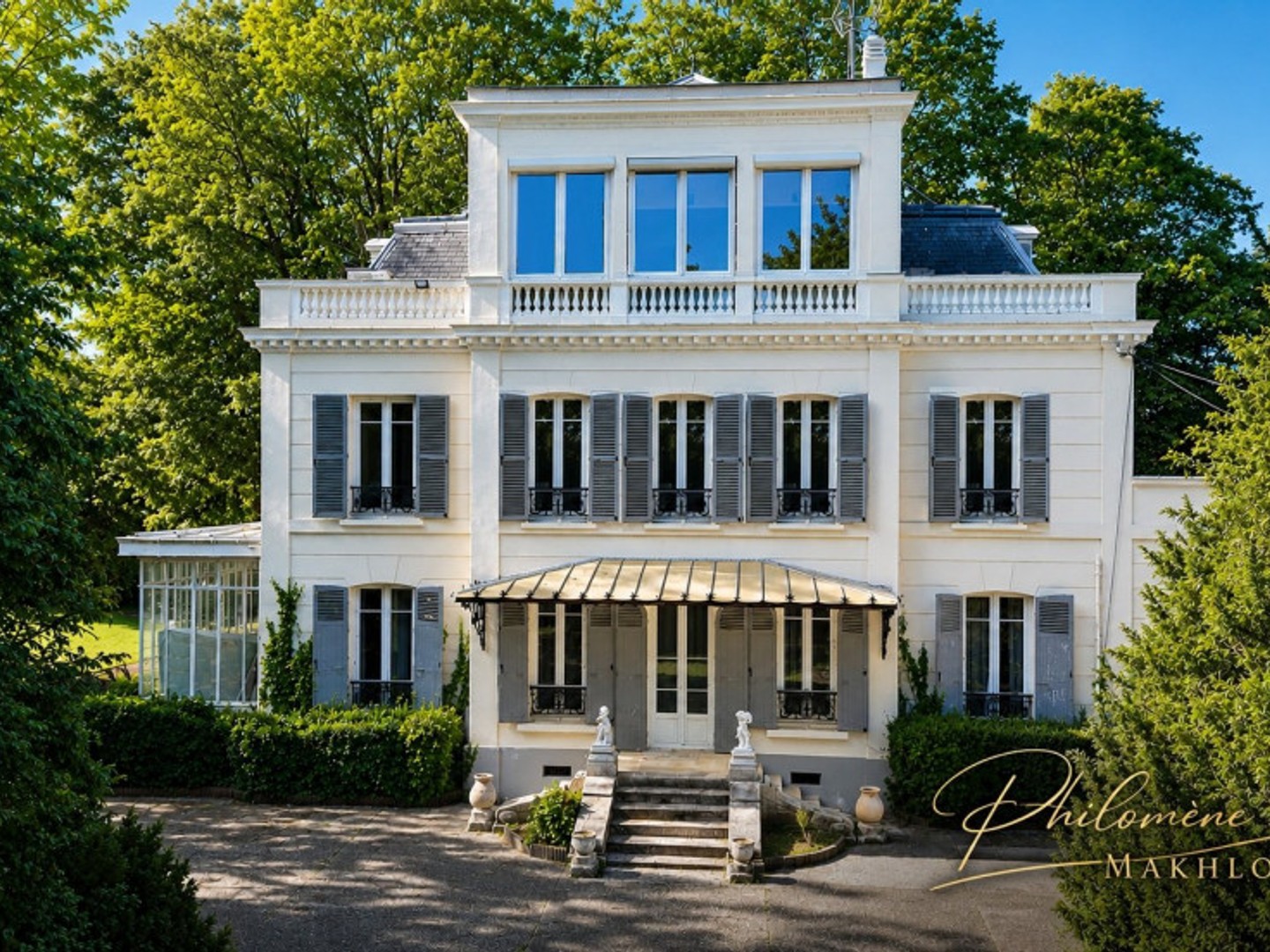 Maison à vendre - 12 pièces - 430m2 - Le Mée-Sur-Seine (77350)