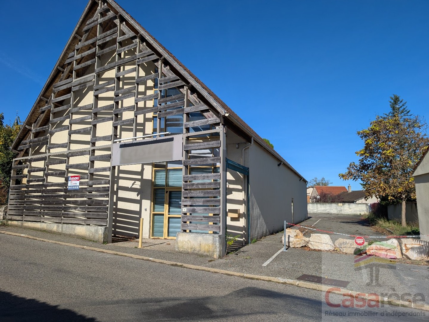 Immeuble à vendre - 340m2 - Limogne En Quercy (46260)