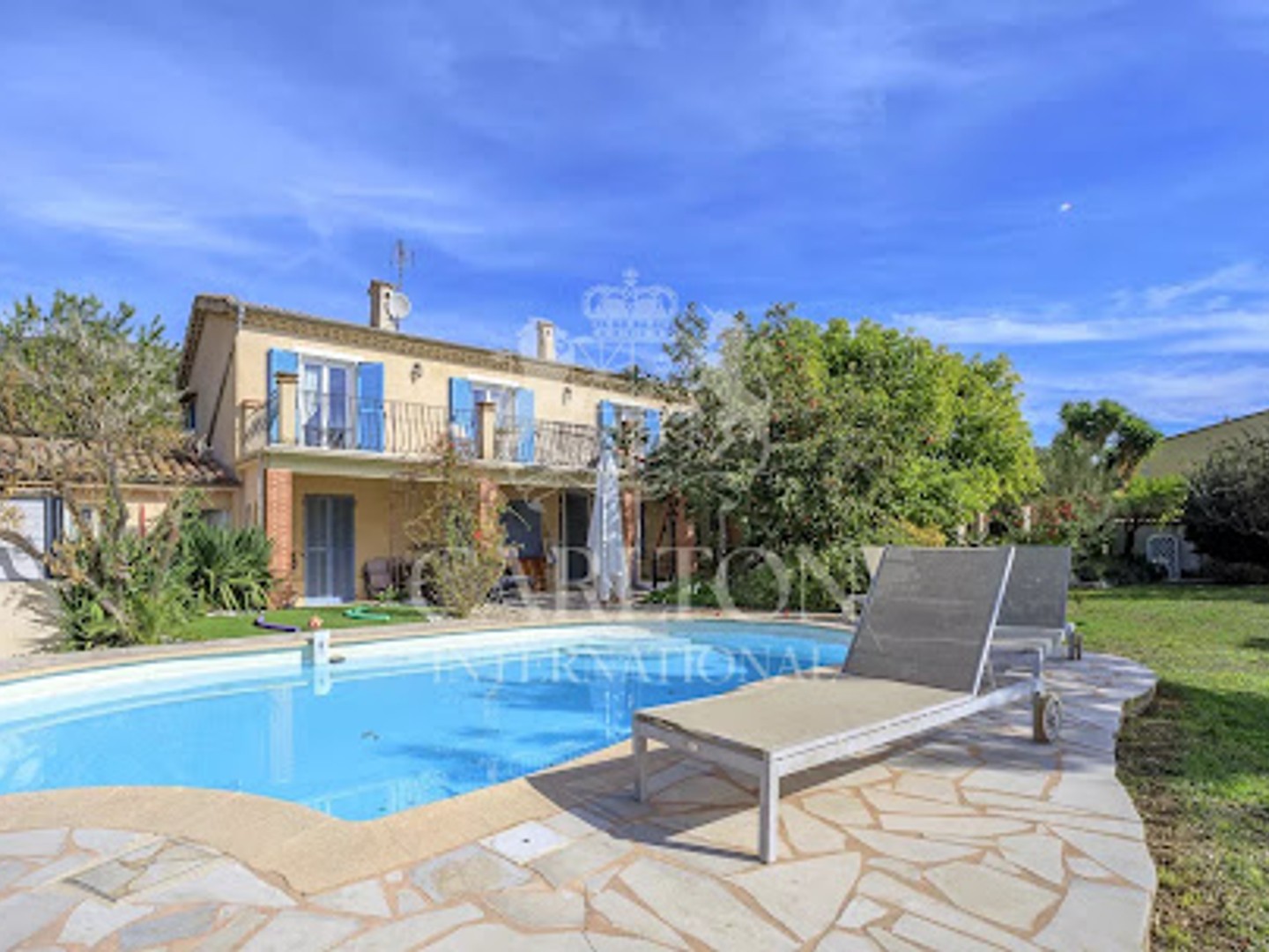 Villa 7 pièces 195 m²
