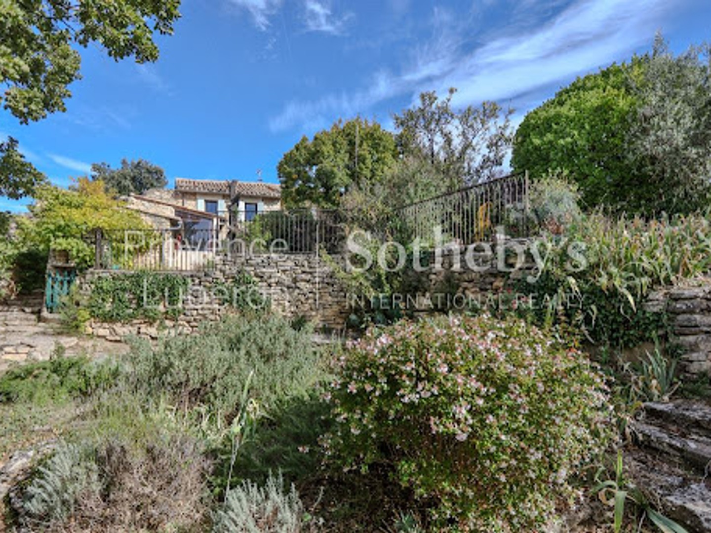 Maison à vendre - 7 pièces - 230m2 - Gordes (84220)