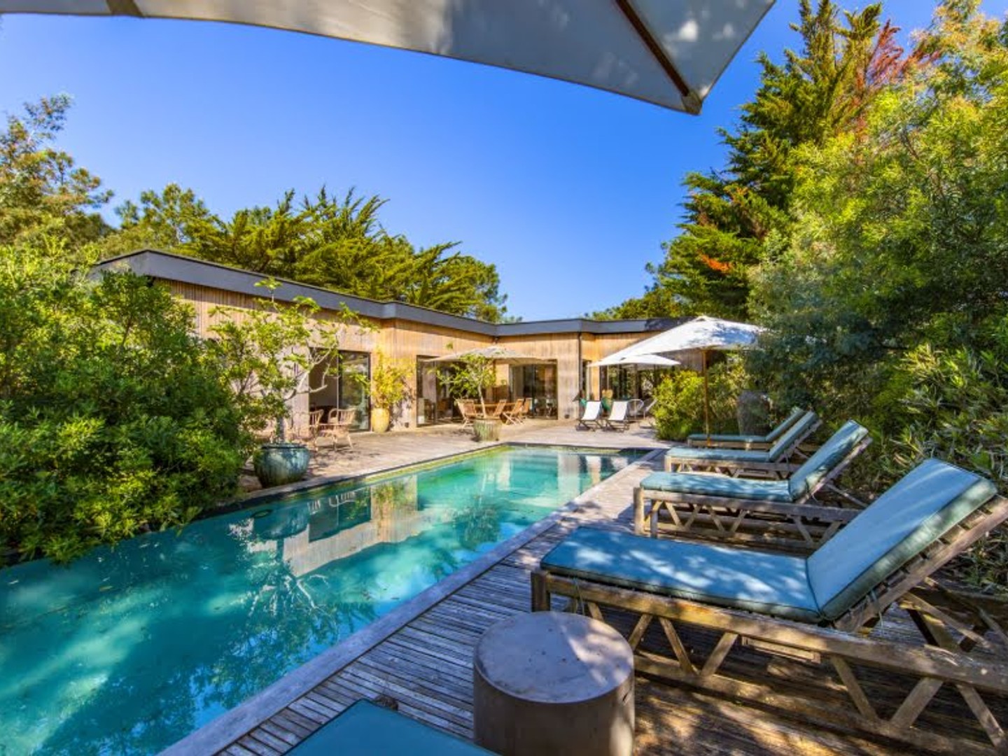 Villa 7 pièces 220 m²