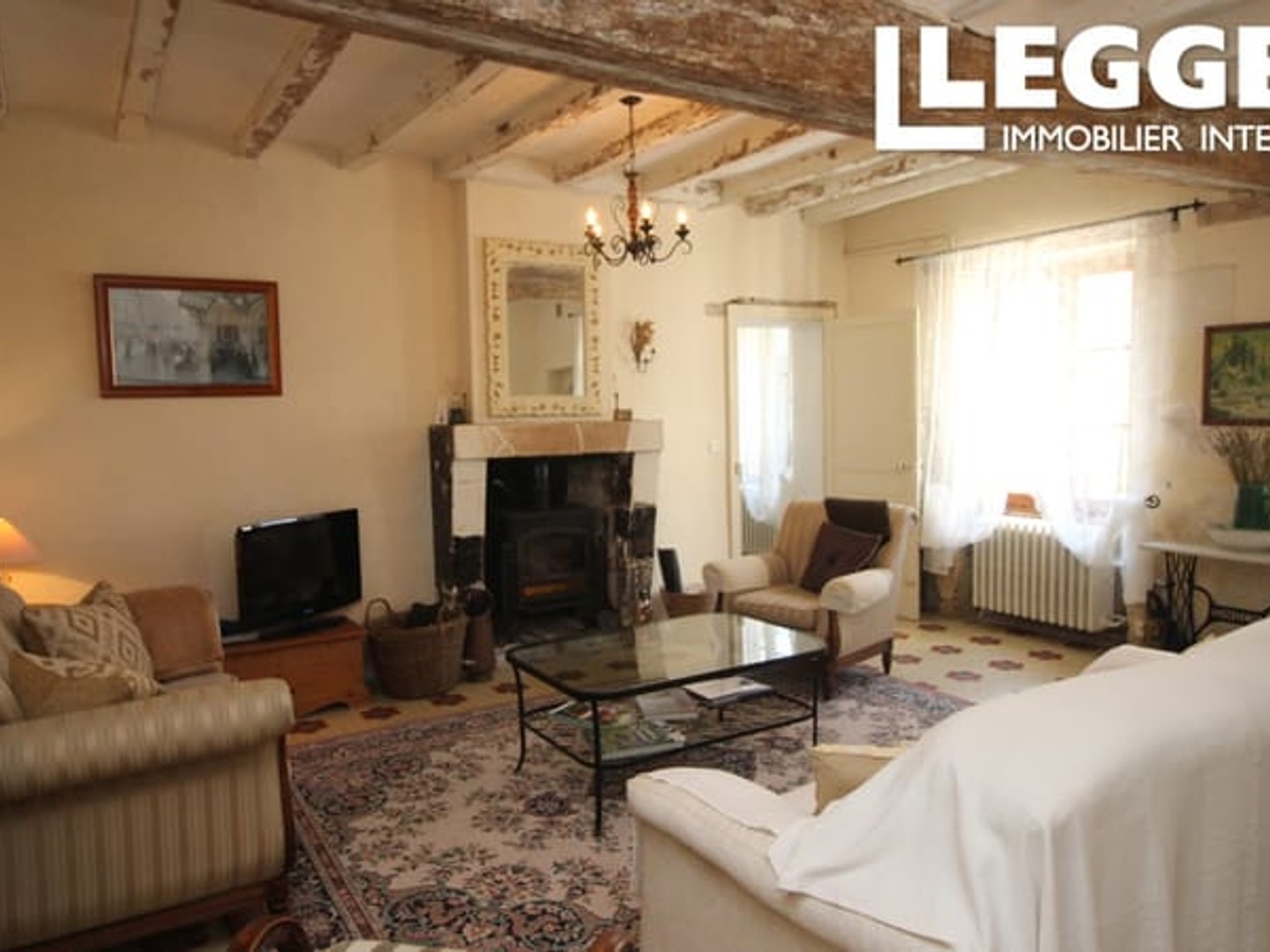 Maison à vendre - 6 pièces - 133m2 - Saint-Hippolyte (37600)