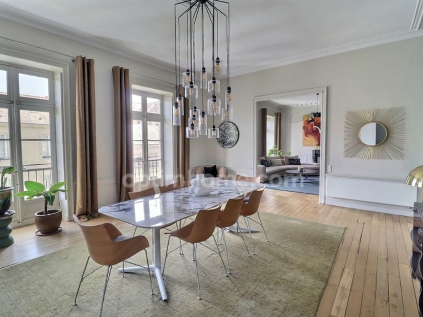 Appartement 8 pièces 250 m²