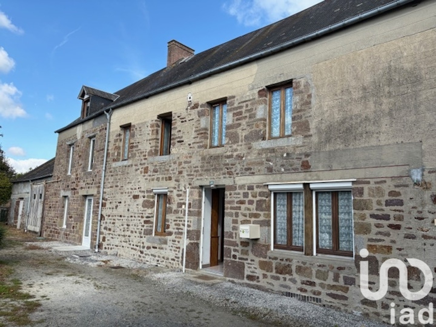 Maison à vendre - 3 pièces - 97m2 - Tessy-Bocage (50420)