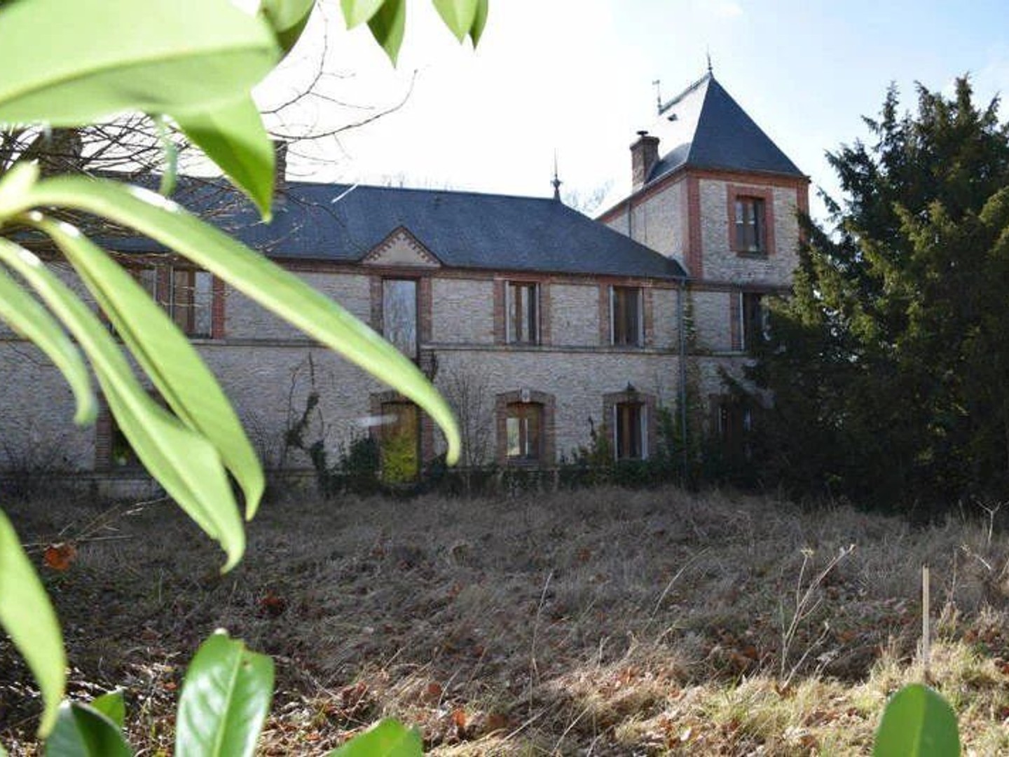 Maison à vendre - 8 pièces - 370m2 - Montcresson (45700)