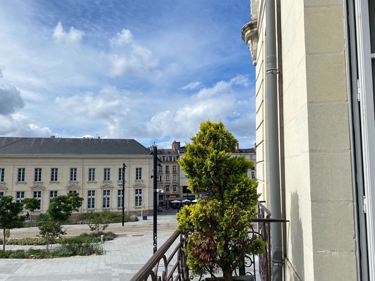 Appartement à vendre - 4 pièces - 126m2 - Nantes (44000)