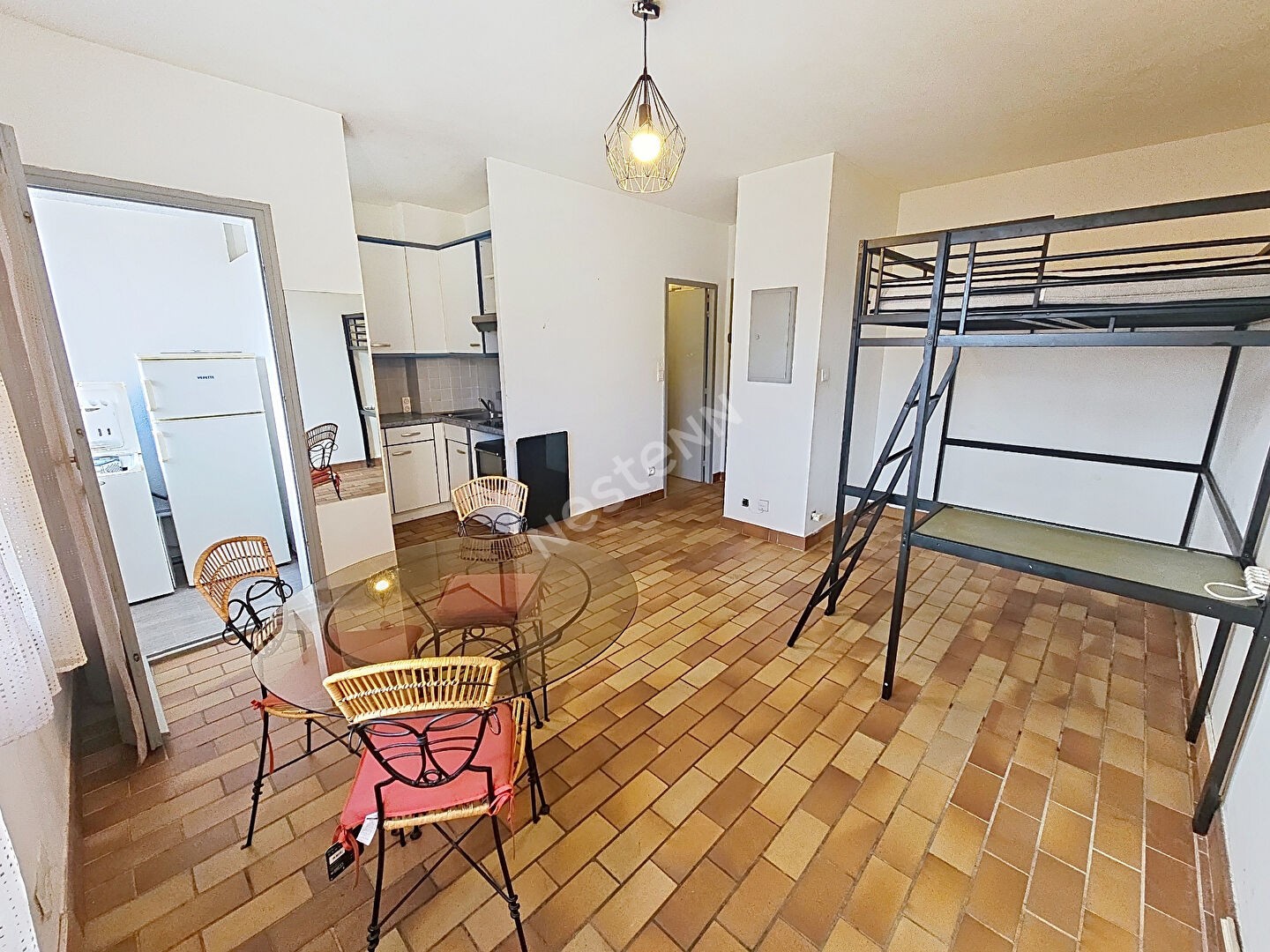 Appartement à vendre - 1 pièce - 23m2 - Six-Fours-Les-Plages (83140)
