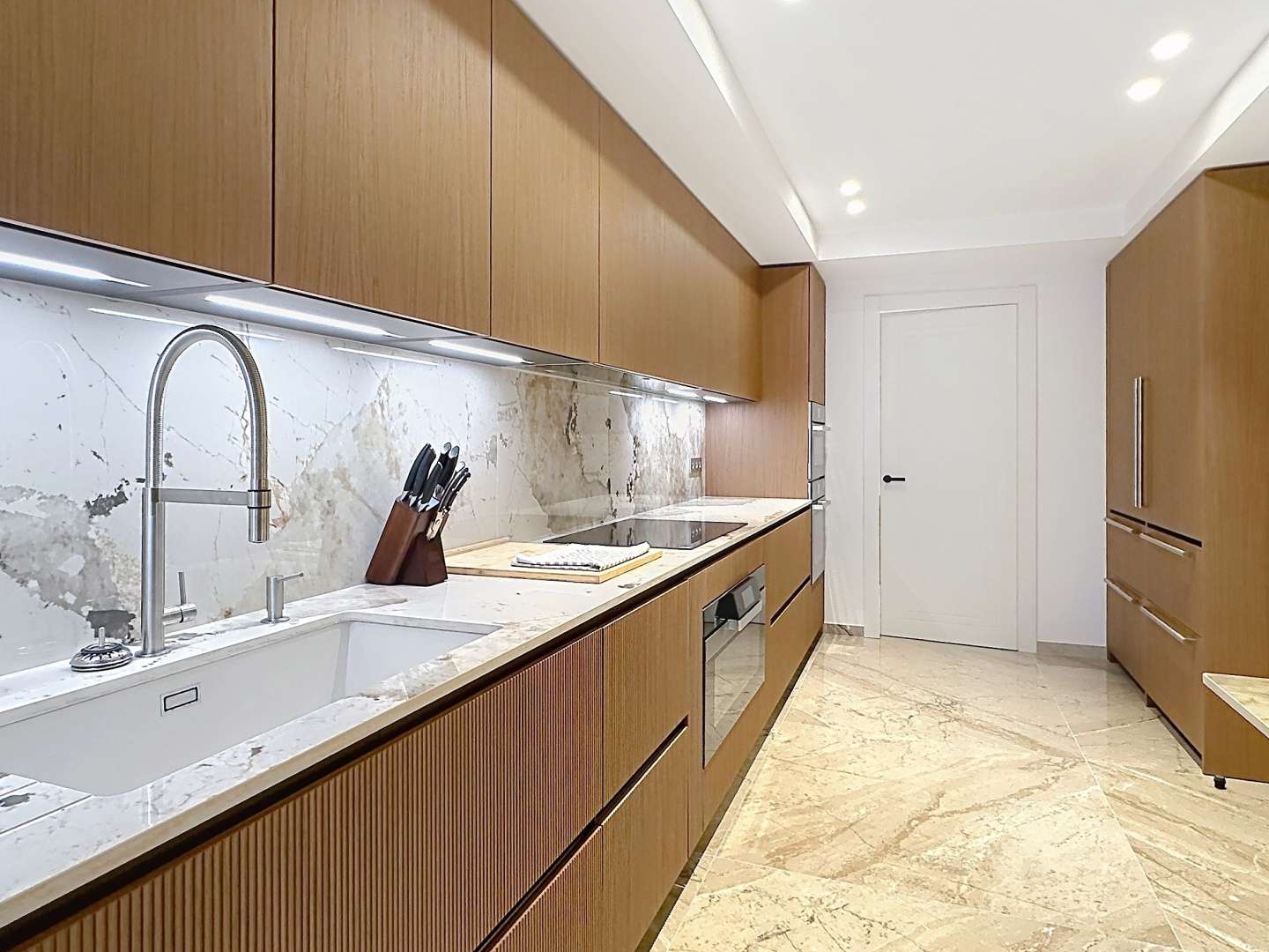 Appartement 6 pièces 325 m²