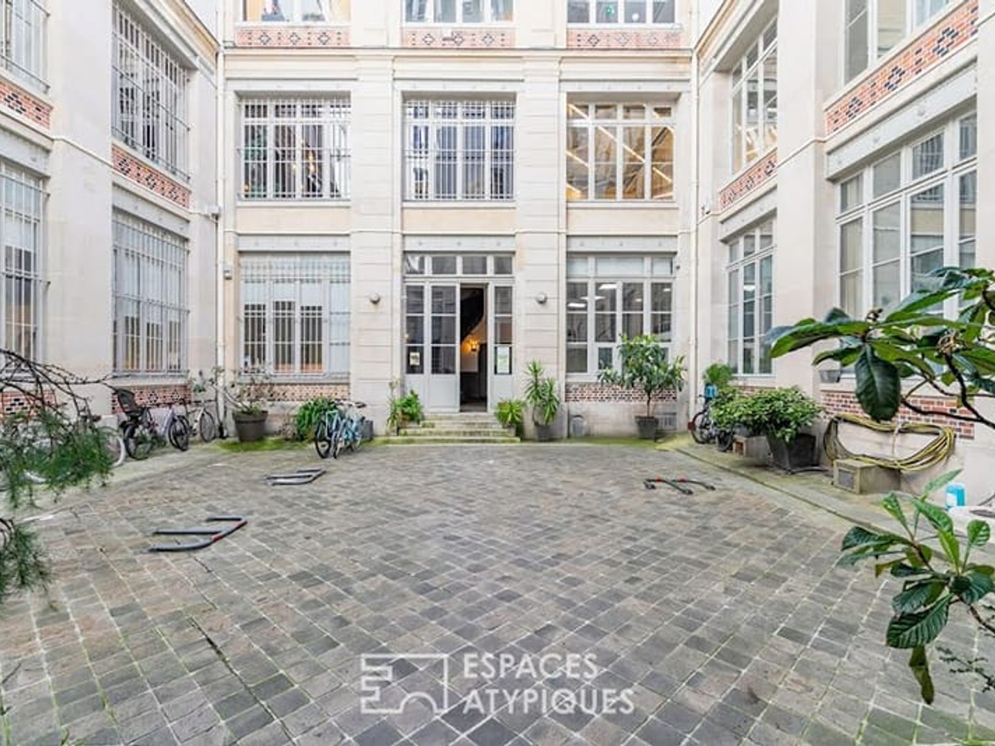 Local 106 m²