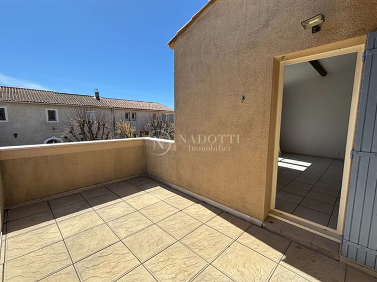 Appartement à vendre - 4 pièces - 78m2 - Pertuis (84120)