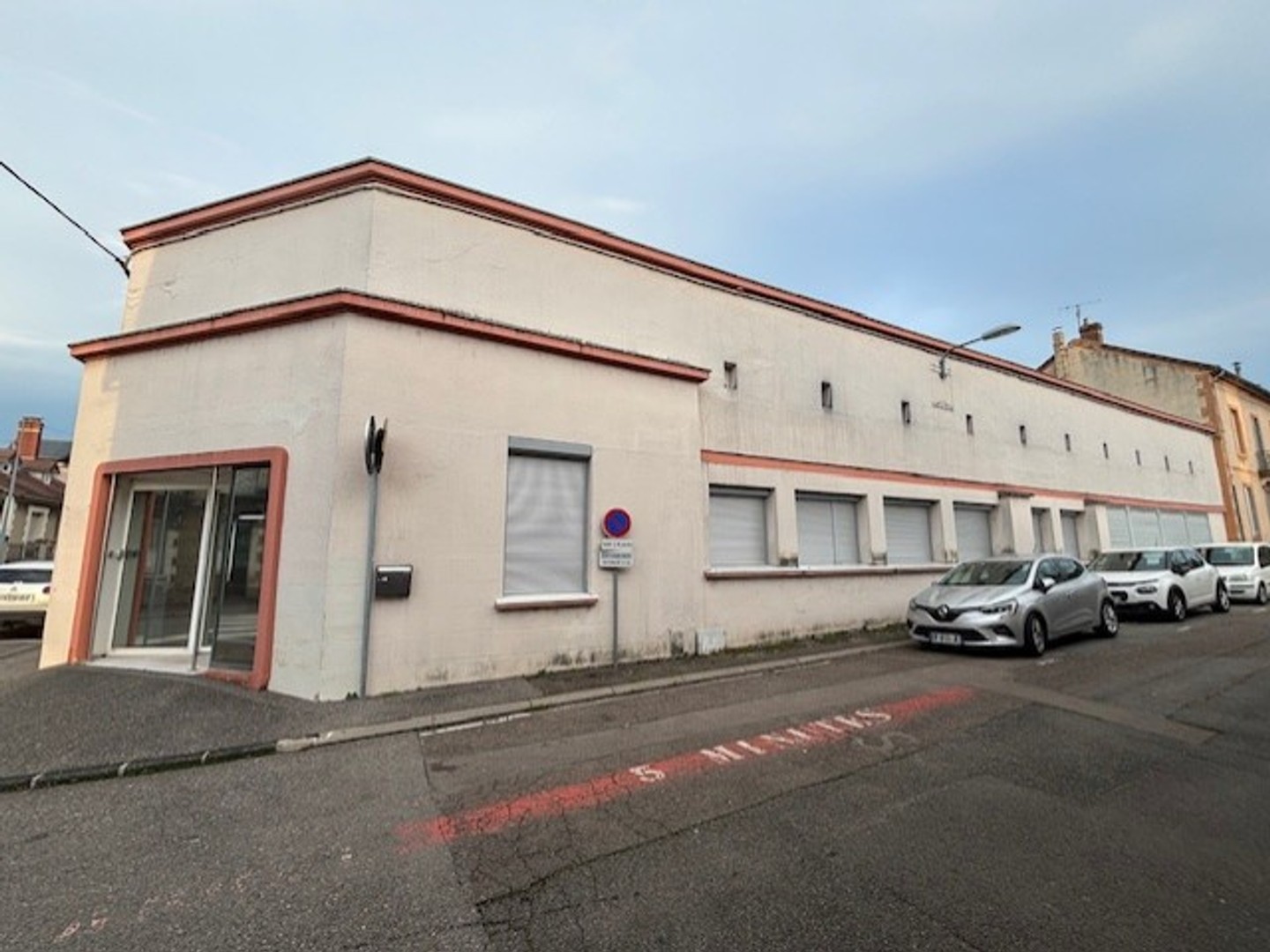 Locaux à vendre - 10 pièces - 360m2 - Autun (71400)