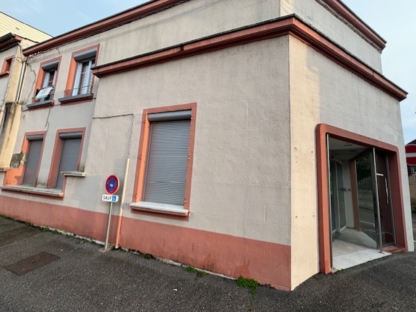 Locaux à vendre - 10 pièces - 360m2 - Autun (71400)