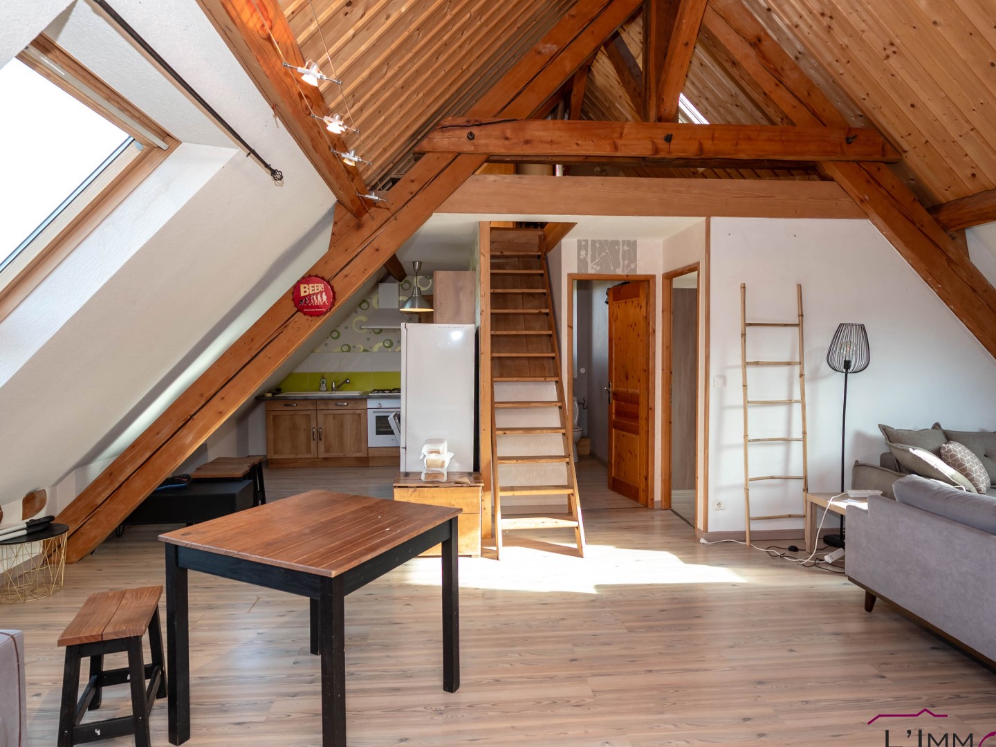 Appartement à vendre - 2 pièces - 42m2 - Longevilles-Mont-... (25370)
