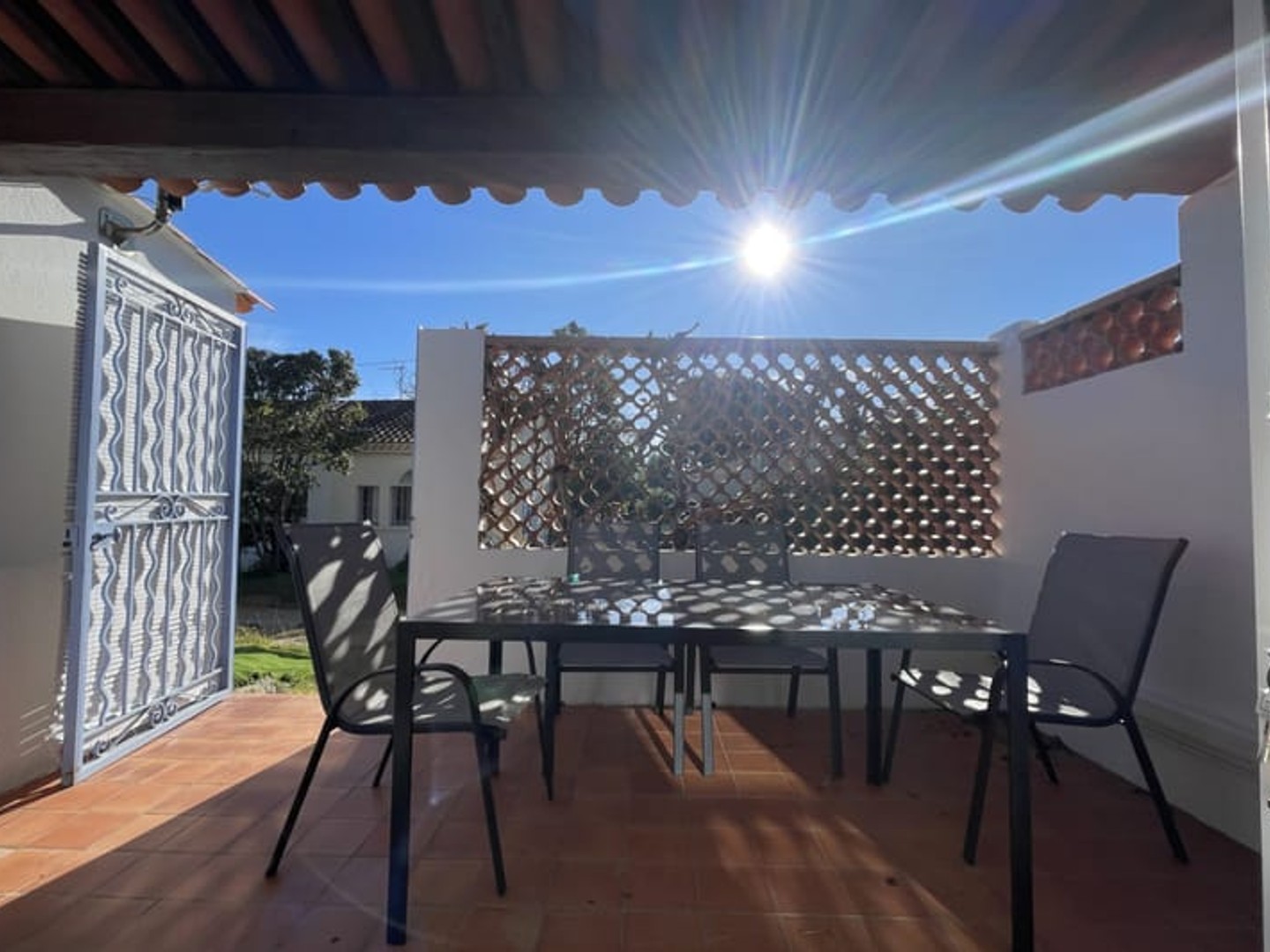 Appartement à vendre - 2 pièces - 24m2 - Bormes-Les-Mimosas (83230)