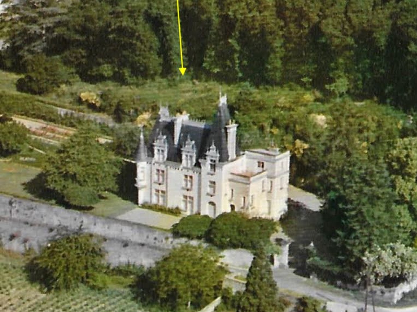 Château 422 m²