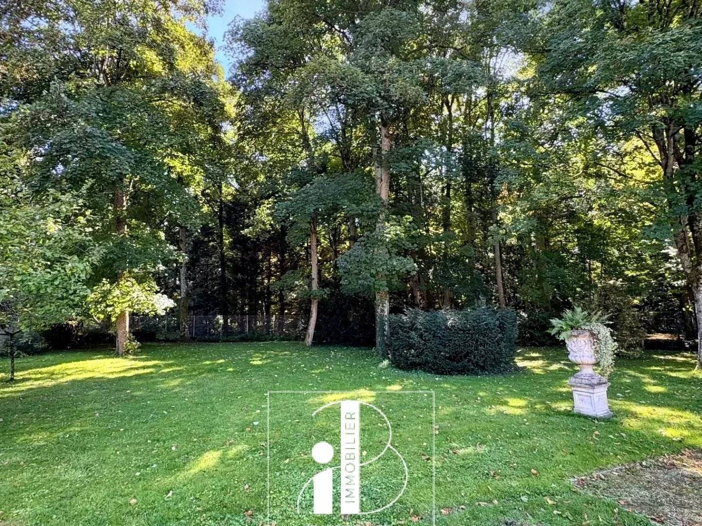 Maison à vendre - 8 pièces - 252m2 - Bourron-Marlotte (77780)