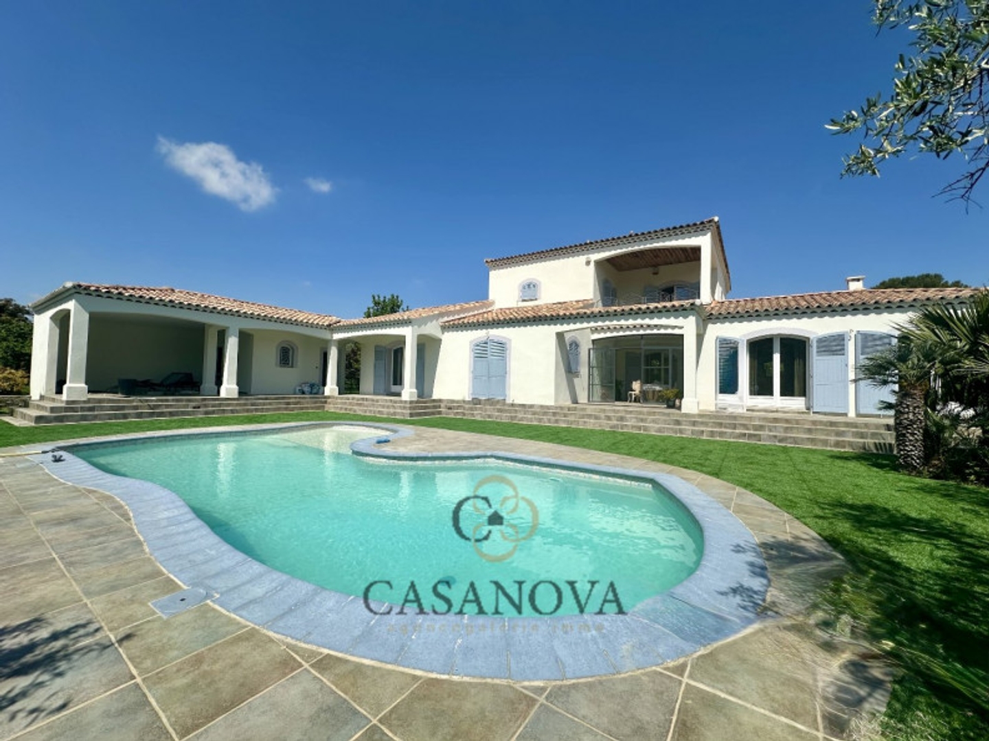 Maison à vendre - 5 pièces - 216m2 - Saint-Gély-Du-Fesc (34980)