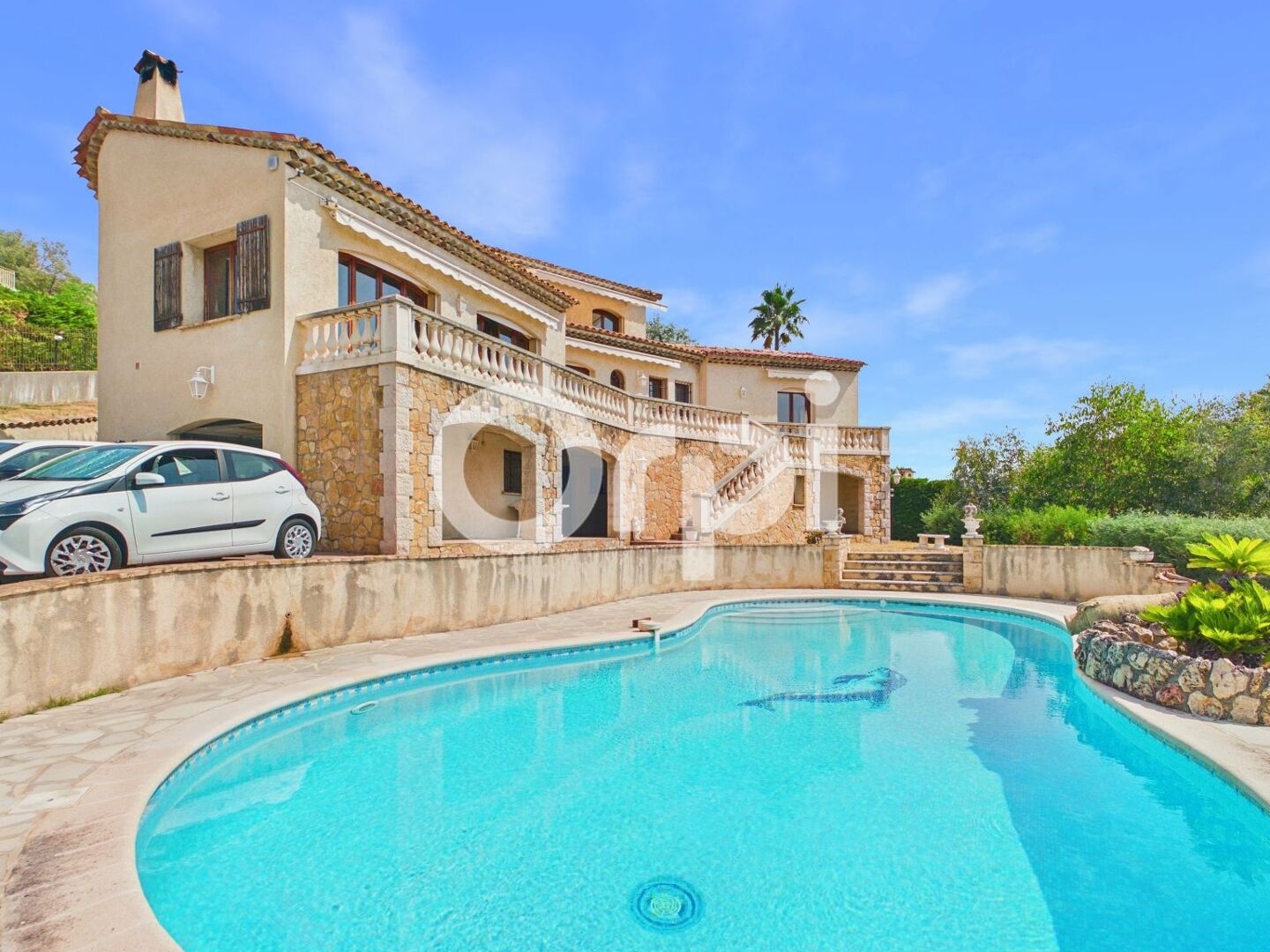 Maison à vendre - 5 pièces - 170m2 - Mandelieu-La-Napoule (06210)