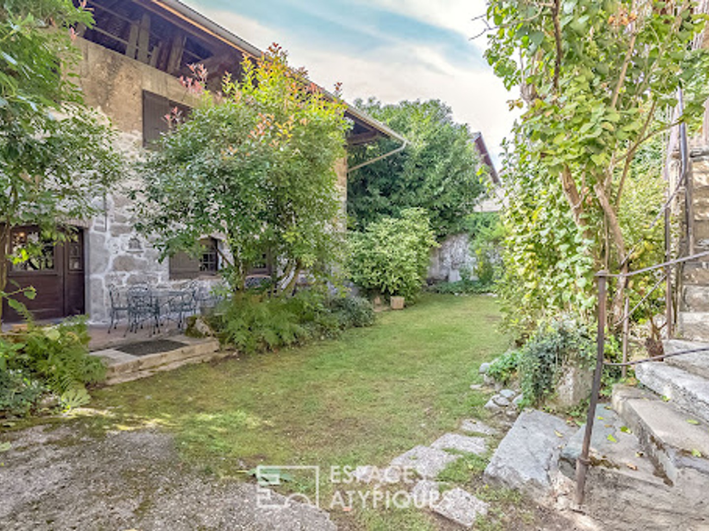 Maison 6 pièces 550 m²