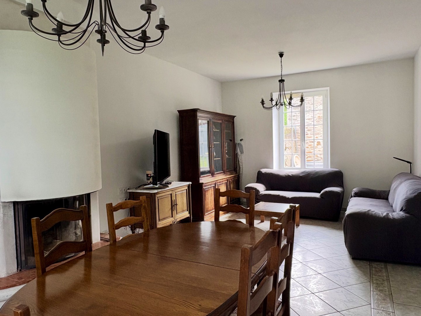 Maison à vendre - 7 pièces - 180m2 - Éguzon-Chantôme (36270)