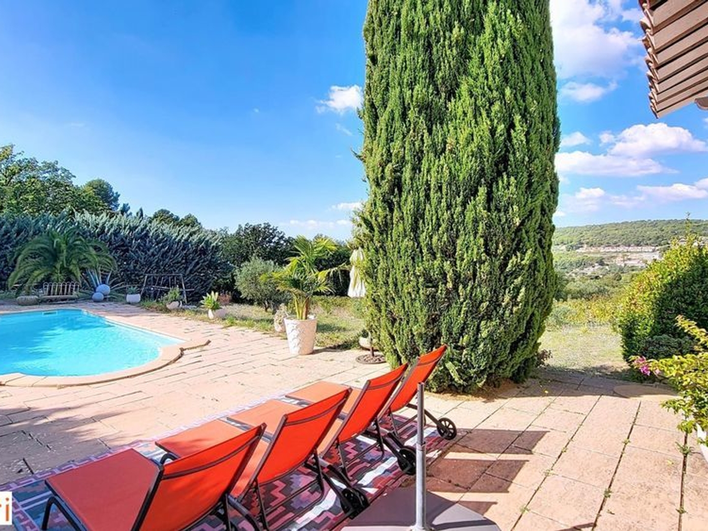 Maison à vendre - 5 pièces - 99m2 - La Cadière-D'azur (83740)