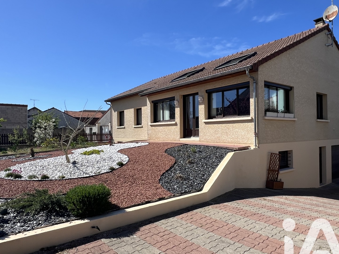 Maison à vendre - 8 pièces - 186m2 - Frignicourt (51300)