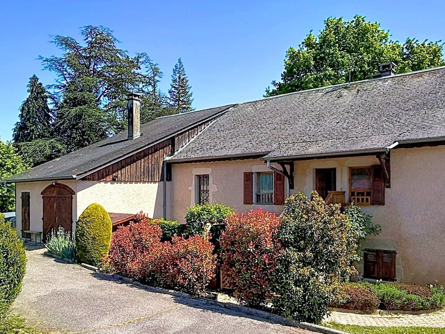 Maison à vendre - 9 pièces - 233m2 - Marlioz (74270)