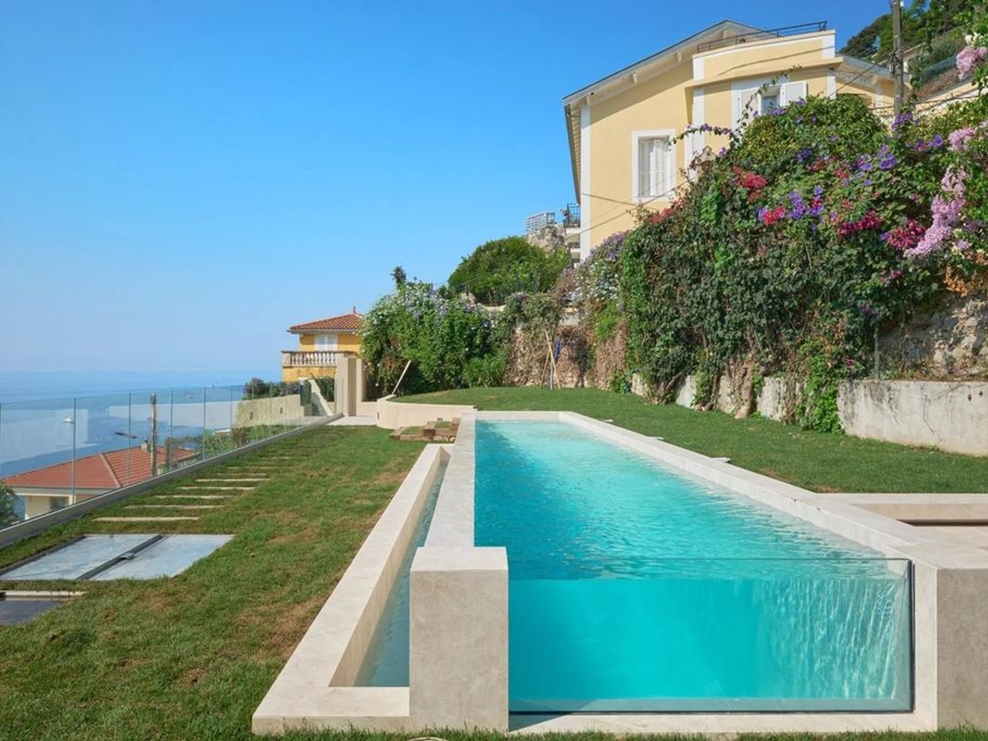 Villa 6 pièces 300 m²
