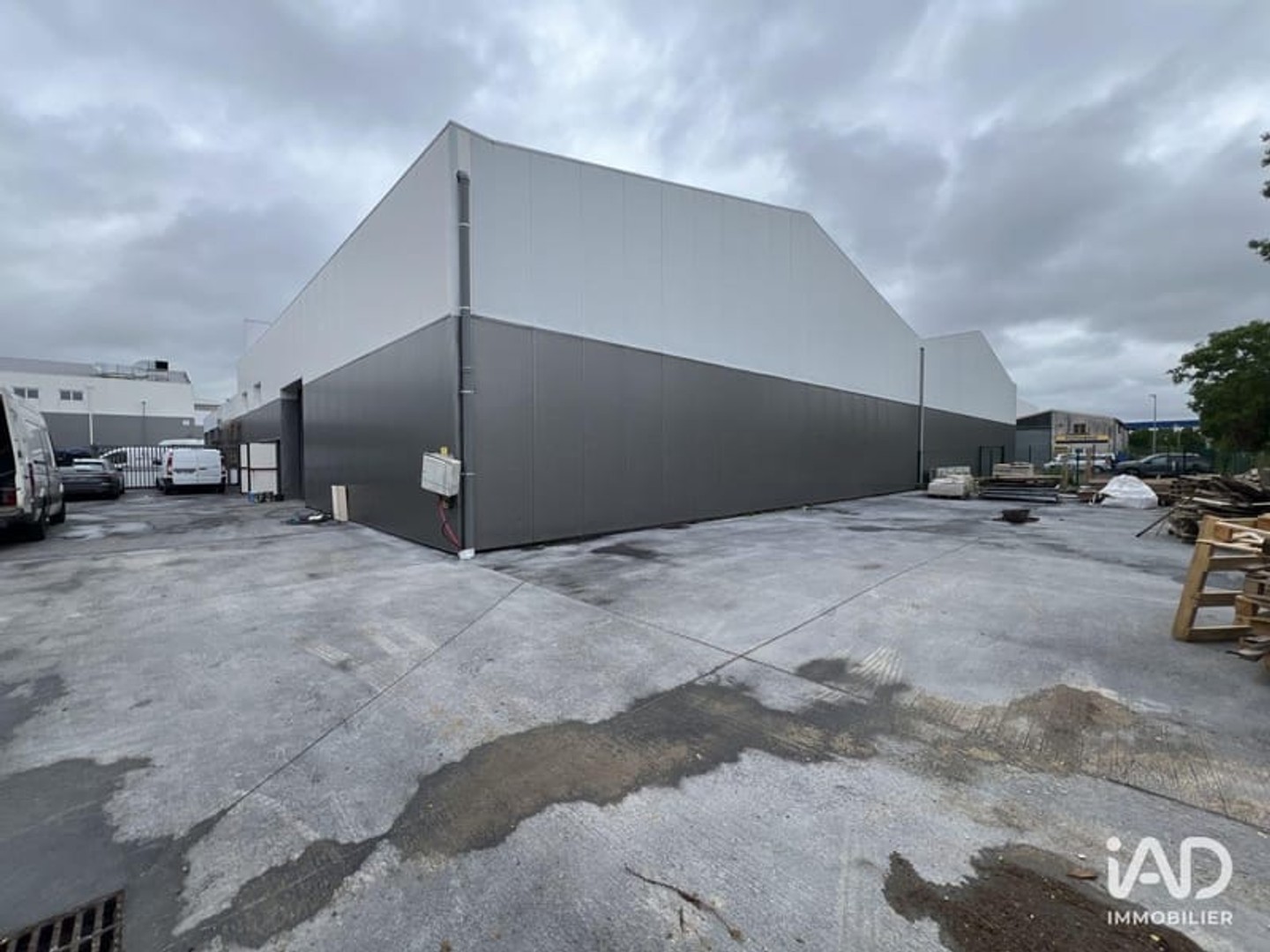 Immeuble commercial 481 m²