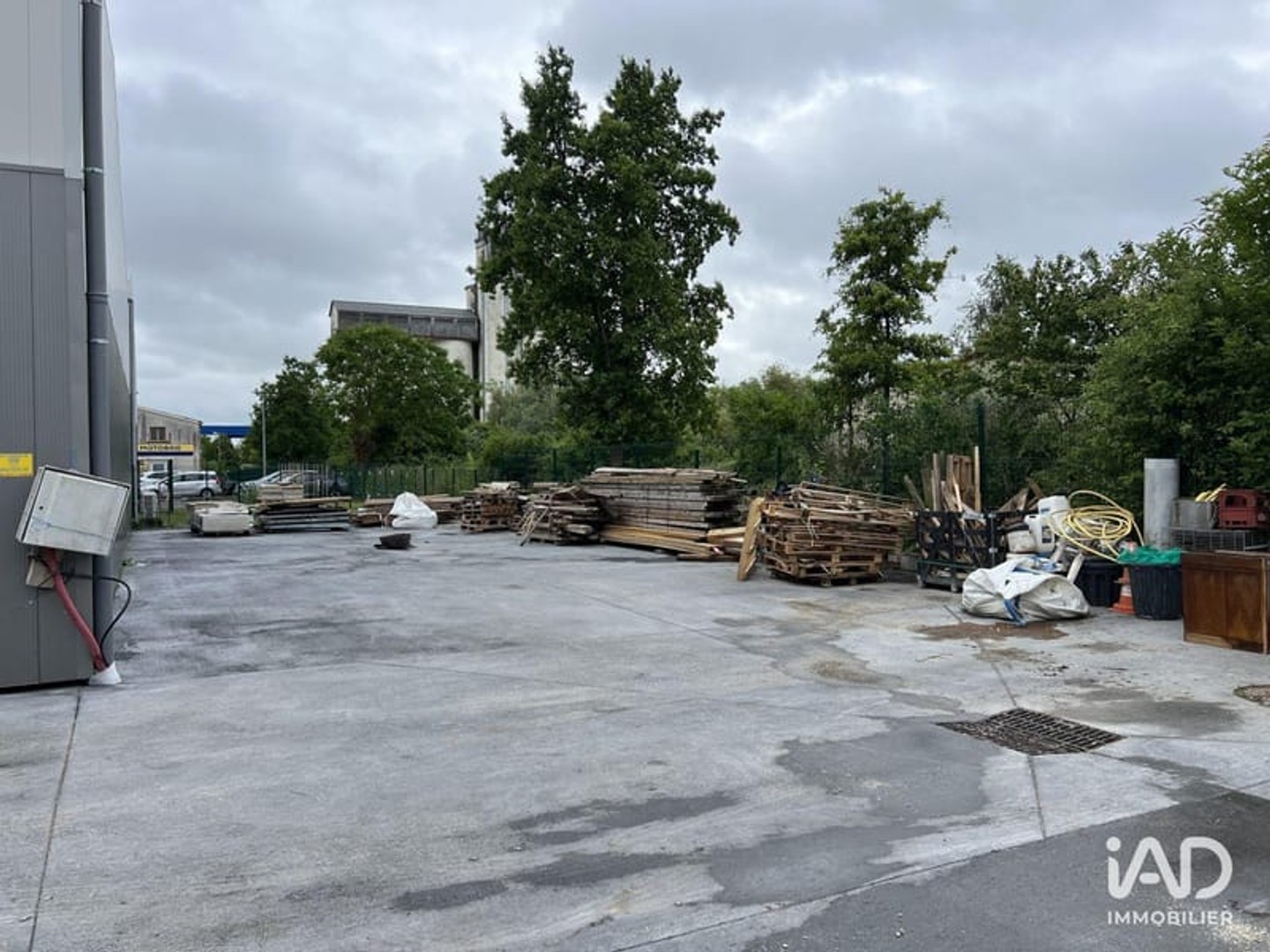 Immeuble à vendre - 481m2 - Brie-Comte-Robert (77170)