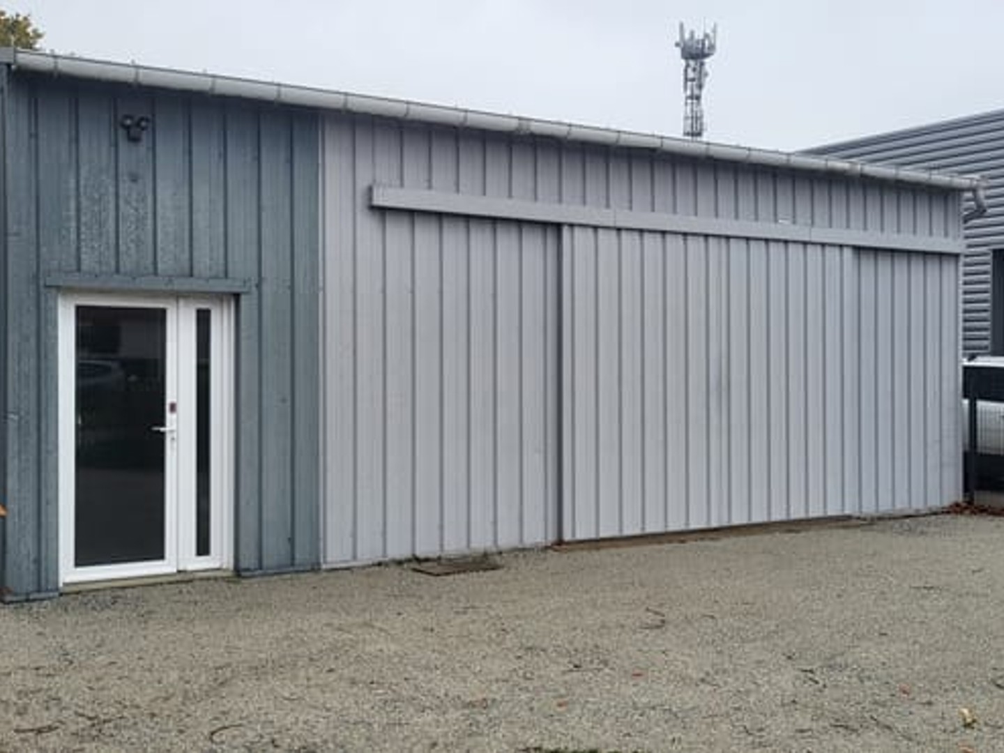 Parking / garage / box à vendre - 120m2 - Auray (56400)