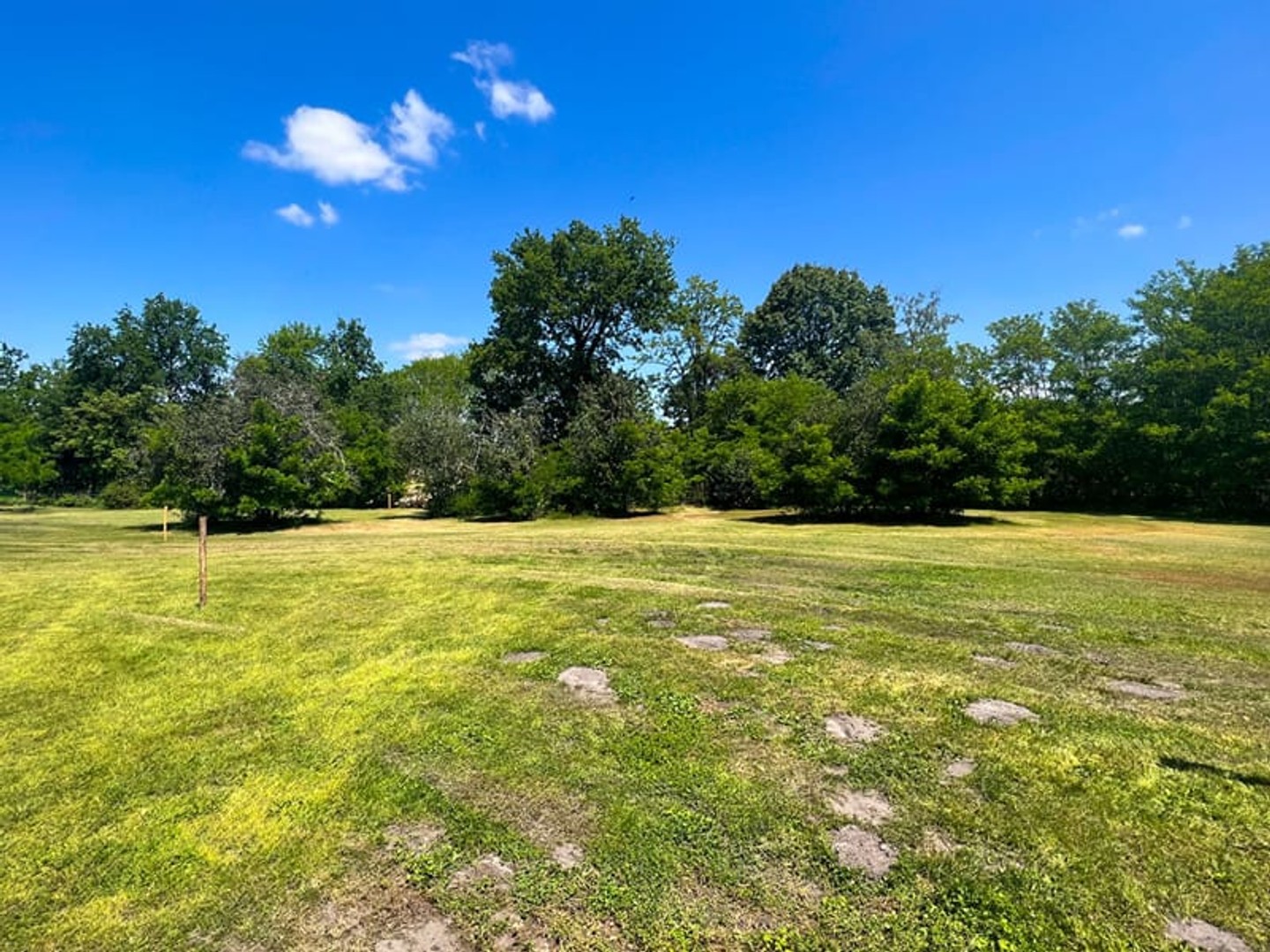 Terrain à vendre - 1686m2 - Louchats (33125)