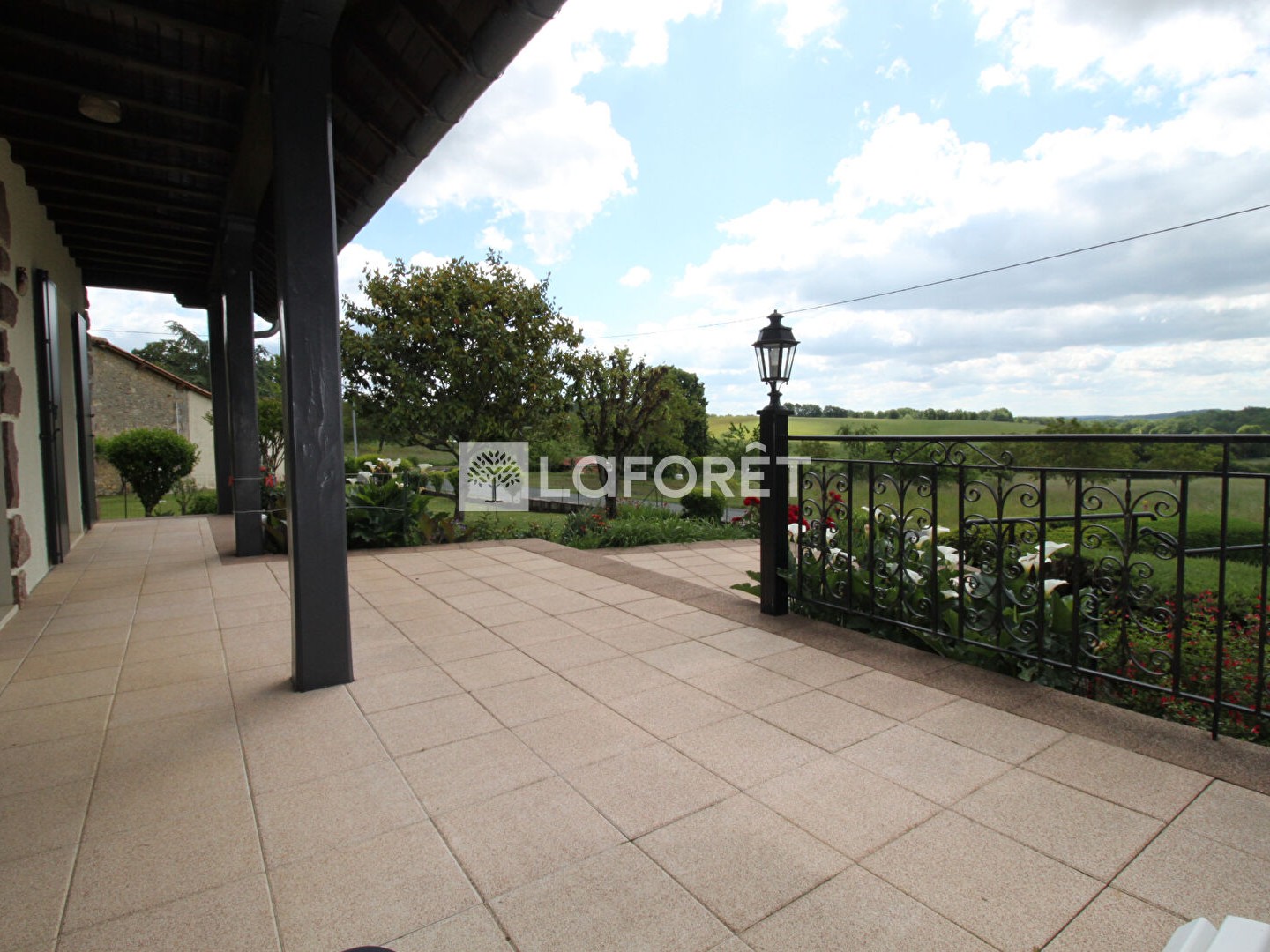 Maison à vendre - 6 pièces - 209m2 - Mareuil En Périgord (24340)