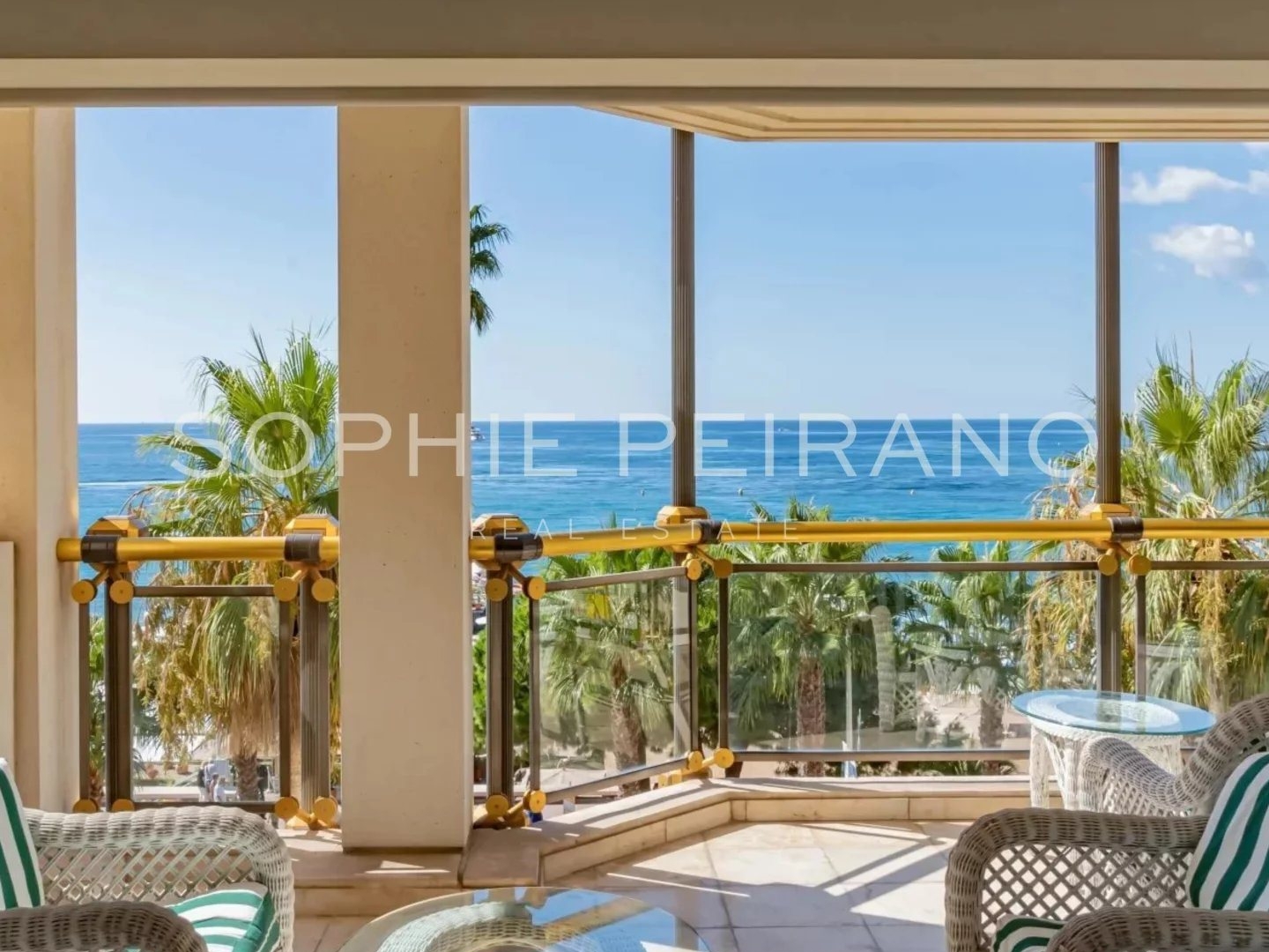 Cannes Croisette - Appartements Vue Mer Panoramique